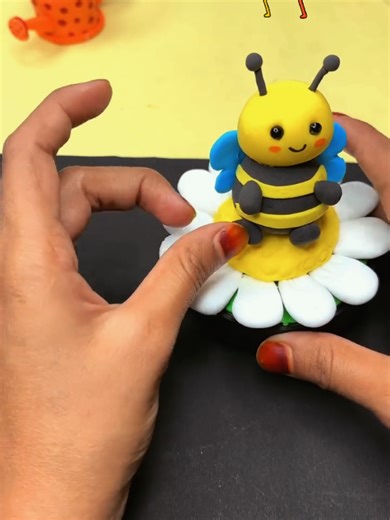 DIY Honey Bee Clay Showpiece