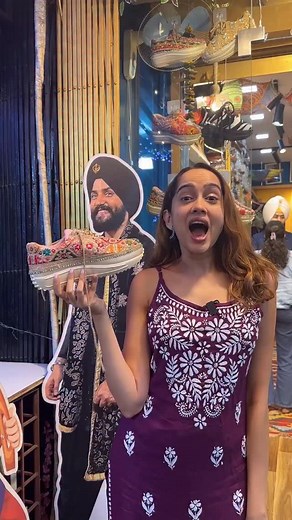 Say “I do” to sneakers! 👰💍 This boutique lets brides ditch the heels, and the super‑enthusiastic seller will win your heart (and your soles). #SneakerWedding #bridevibes (Mumbai, mumbai shopping, mumbai wedding shopping, mumbai shaadi season, shaadi shopping, mumbai ethnic shopping, mumbai sneakers shop, mumbai city, mumbai street shopping) | Whats Hot Mumbai