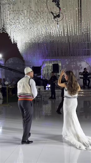 Unearthing Albanian Love Songs: Dafina Zeqiri's Magic