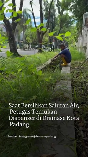 Dispenser Ditemukan di Gorong-gorong Padang: Risiko Penyumbatan Drainase
