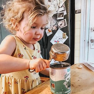 Keep kids engaged & learning at home with our organic gardening kits. Fun and tasty activity for the whole family! 🌱🍅 Use code GrowingTogether20 to get 20% off any indoor gardening kit delivered to your door. | Back to the Roots
