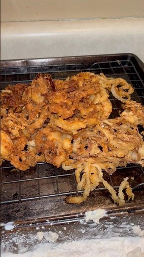 Make Crispy Onion Straws at Home #recipe #easyrecipe