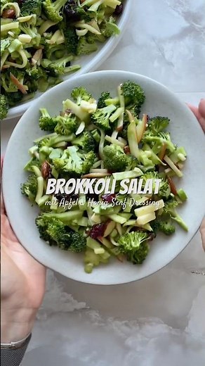 Roher Brokkoli hat noch nie so gut geschmeckt wie in diesem Brokkoli Salat! #salat #rezept
