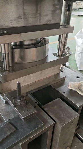 Precision Metal Frying Pan Stretching Molds | High-Quality Stamping Dies for Manufacturing