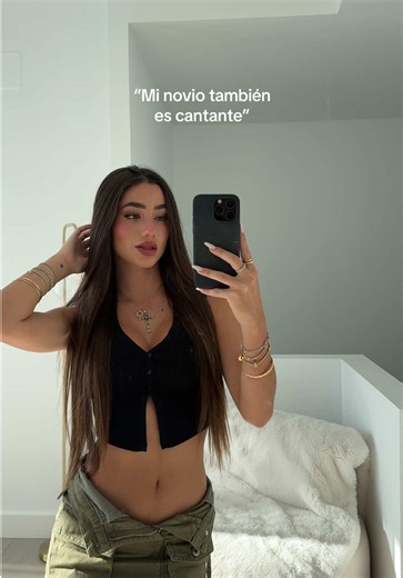 El amor en canciones: Maluma, su esposa y más