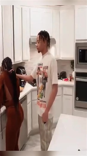 The Girl Was Furious When She Discovered Her Boyfriend Cut Her Hair😢#haircut #couple #quarrel #angry #emotional