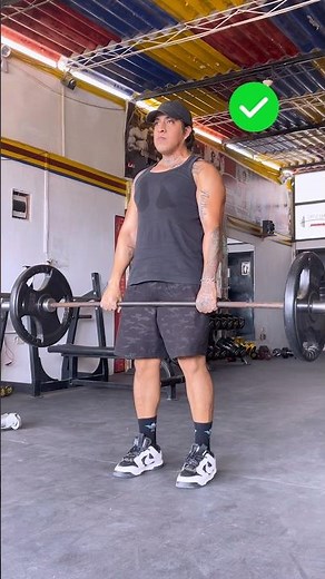 PESO MUERTO | Técnica correcta paso a paso 💪🏼 #pesomuerto #deadlift #espalda #gluteos #gymrat #gym