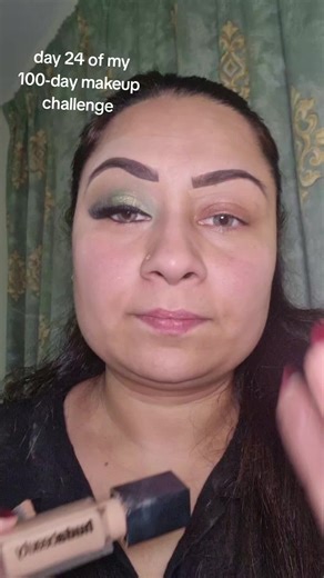 day 24 of my 100-day makeup challenge @Huda Beauty @Makeup Revolution @Morphe Cosmetics @Charlotte Tilbury @Wonderskin 💋 @nyxcosmetics_uk @SHEGLAM @MaybellineUK @L'Oréal Paris UK @PLOUISE @Fyne Cosmetics #unfreezemyacount #tiktokviral #foryouviral #100dayschallenge