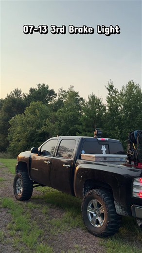 Replace that beat up stock 3rd brake light!#gplusauto #3rdbrakelight #chevysilverado #chevytrucks #tiktokshop @G-PLUS Auto