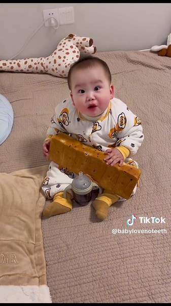 Adorable Baby Moments: When Hunger Strikes!