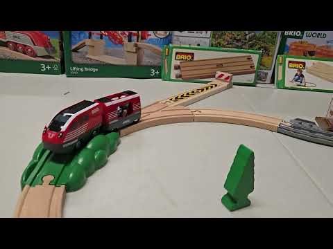 Brio 36102 Pull Back Train Set - Review and Demo