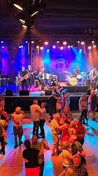 Ljus och värme med Donnez Dansnytt Jan Tore Eriksen #dansband #livemusic #Donnez #Dansnytt
