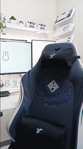 💺 omg finally upgraded my setup with the ttracing maxx gaming chair gojo edition and it feels unreal
