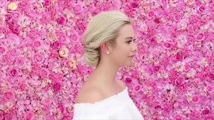 Create easy but amazing hairstyles with our Chignon Kits.....and there’s a SALE ON!!! Click the link in in the comments 🤓💗 | Sweethearts Hair