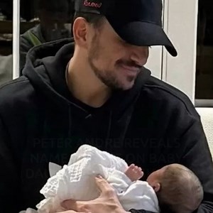 🎥 Peter Andre reveals name update on baby daughter as he shares sweet new snap | Daily Record