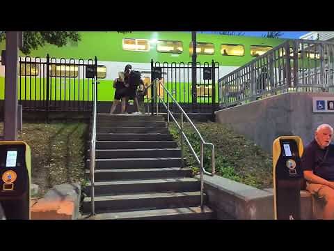 How to use presto card in go train