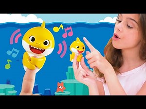 How to Play with Your Baby Shark Fingerling | Toy Videos for Kids | Pretend Play