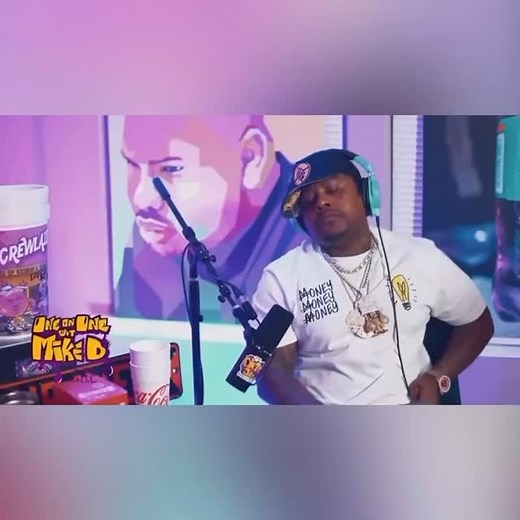 LilJupiter on Instagram: "Rapper 2 Low accidentally discharged a firearm in his pocket during an interview on the “1 on 1 With Mike D” podcast. 😳 🎥: @thedirty3rdnetwork"