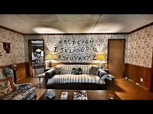 🏚️ Sleeping Inside the Stranger Things House + Exploring All Filming Locations! 🔦