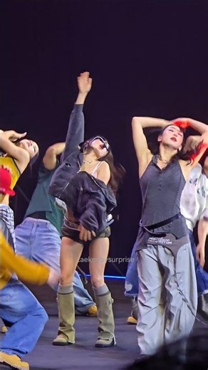 jihyo's stellar atm solo stage performance ~ twice this is for world tour oakland arena d2