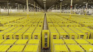 Amazon Robotics is building #digitaltwins of their warehouses with #NVIDIAOmniverse Enterprise and NVIDIA #IsaacSim to optimize operations, train more intelligent robots, and increase safety & productivity: https://nvda.ws/3irhLXR | NVIDIA Robotics