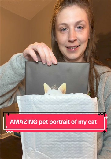 Custom Cat Portraits: Treating Your Feline Royalty Right!