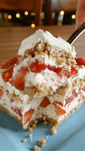 Sugar-Free No-Bake Strawberry Cheesecake A light, creamy no-bake cheesecake layered with fresh strawberries and a spiced graham crust—easy, fluffy, and perfect chilled. ​ Ingredients (Serves: 12) Crust (Sugar-Free) 3/4 cup graham cracker crumbs (use sugar-free or lower-sugar if available) ​ 3 tbsp unsalted butter, melted ​ 1/4 tsp ground cinnamon ​ 1/4 tsp ground nutmeg ​ Creamy filling (Sugar-Free) 8 oz cream cheese, softened ​ 1 1/2 cups milk (dairy or unsweetened almond milk) ​ 1 small packag