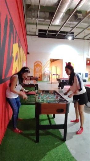 Crazy football friend Pauline Chan Christine Chew | Thomas Chin