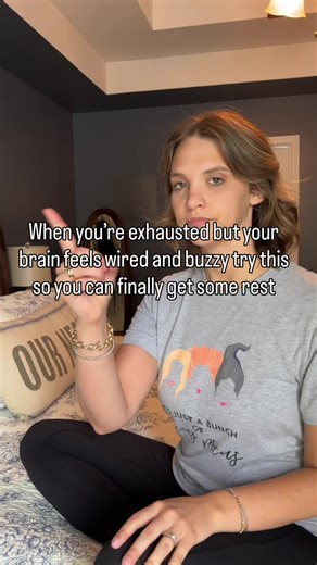 Here’s what I do when my brain won’t shut off at 2 AM I gently trace a line from between my eyebrows into my hairline — it’s a somatic cue that tells your body: “You’re safe. It’s time to rest.” This targets your prefrontal cortex, the part of your brain that overthinks, worries, and replays the day. Touch brings awareness out of your head and into your body. I’ve been using this every night for the past week—and the difference is wild. Less tossing. Deeper sleep. More calm.