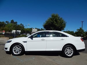 2015 Ford Taurus SE overview / walk around video review!