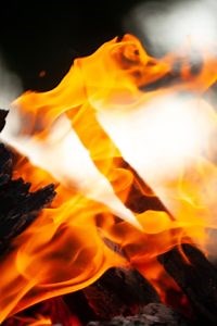 How to Define the Smell of a Fire - What Box Game