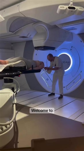 It’s been a long road, but I’m incredibly proud of the progress made. Here’s to recovery and better days ahead. 🕊️✨” Credit: @finstadoninsta Stråleterapi med den hippe, kule, nye proton-maskinen på Radiumhospitalet. Æ gjorde dette hver dag i sju uka. Hver behandling tar cirka 15 minutt. 🌸 #ididit #radiotherapy #proton #radiation #cancer ———— Radiation therapy with the hip, cool, new proton machine at Radiumhospitalet. I did this every day for seven weeks. Each treatment takes about 15 minutes.