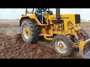 BELARUS TRACTOR MTZ 80 ON THE FaRm