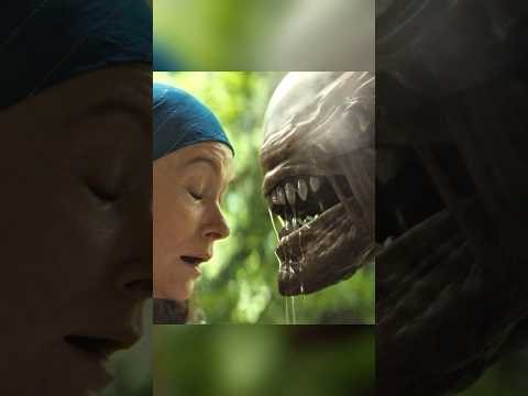 Crab "greets" Alien on Arthur's body🦀👽#alienearth #alien