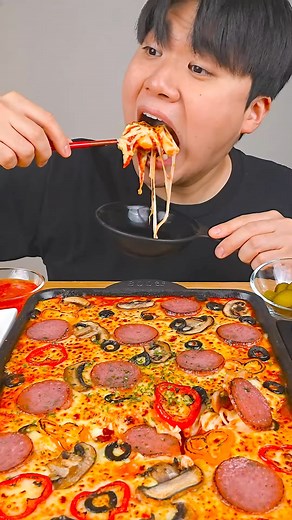 845K views · 8.1K reactions | Fire noodle & cheese pizza & Hot dog  #reelschallenge #firenoodles #cheesepizza ##hotdog | MukBang | Facebook