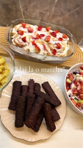 Vreți rețeta la cinnamon rolls? 💕 #pentrutine #fyp #trending #retete #mancare