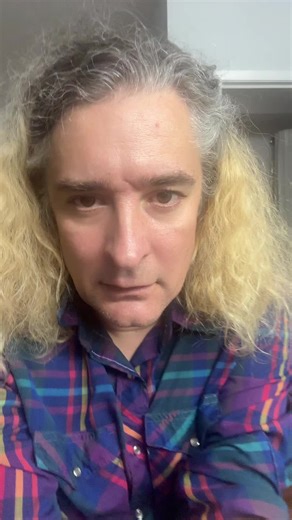 Queen Anne 🏳️‍⚧️ (@color.by.deluxe)’s videos with original sound - Queen Anne 🏳️‍⚧️