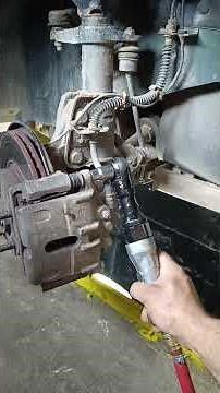 Replace brake pads land rover freelander✅