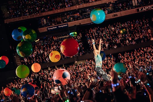 Coldplay Played To 110000 In India