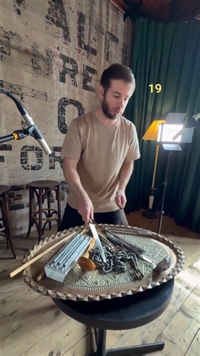 THE GREATEST - One man band looping (Built in 57 seconds )