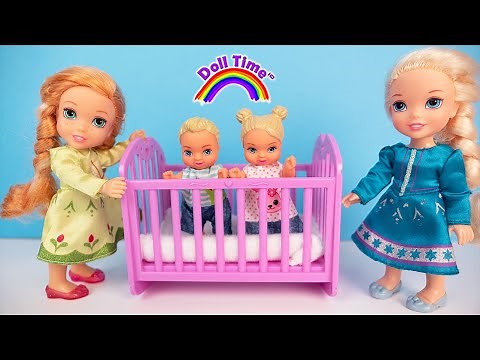 Babysitting for Barbie! Elsie and Annie help Barbie