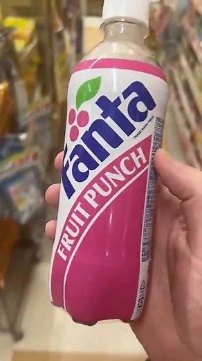 First Sip 最初の一口: Fanta Fruit Punch Japan Limited Edition Review