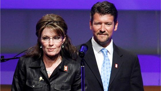 Sarah Palin's Husband Files for Divorce: "Impossible to Live Together"