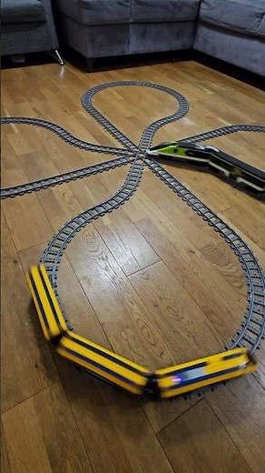 LEGO train collision chaos: epic crash at the quadruple crossing!
