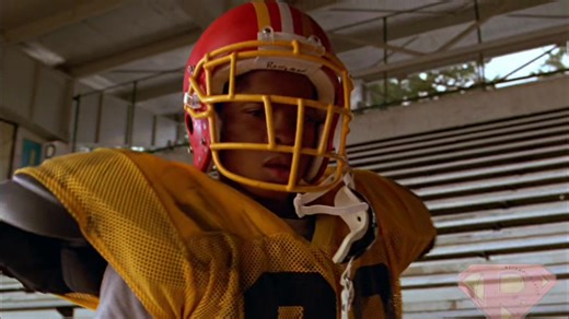 Lex Luthor y Clark Kent se conocen después del accidente en el puente; el inicio de una amistad legendaria Smallville, episodio Piloto | Crónicas de un Kryptoniano