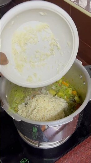 Pudina Saadam Recipe | Quick Mint Rice for Lunchbox 🍃🍚