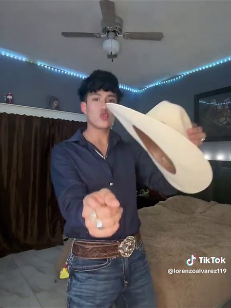 Huapango Dance: Discover the Rhythm and Moves