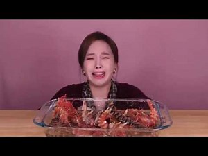 Ssoyoung vs her food (Pt.3)