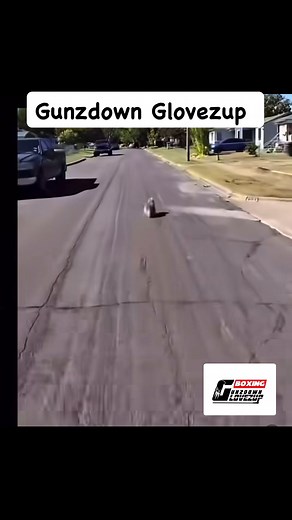 This mail lady is menace 🤯🤯 | Gunzdown Glovezup