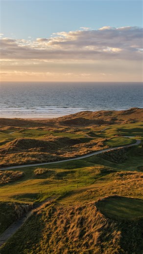 31 reactions | Golden evenings over the links as those autumn days come to a close  #autumngolf #perranporth #perranporthgolfclub #linksgolf #linksgolftravel #golfphotography #top100golf | Perranporth Golf Club | Facebook